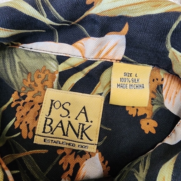 Jos. A Bank Size L Floral Black and Orange Men's Shirt 100% Silk Hawaiian - Picture 5 of 5